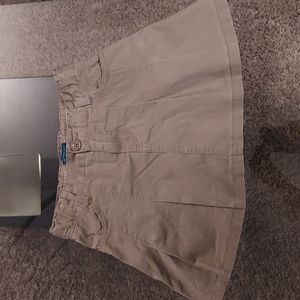 Girls skort.  Size 6.  From the children's place.